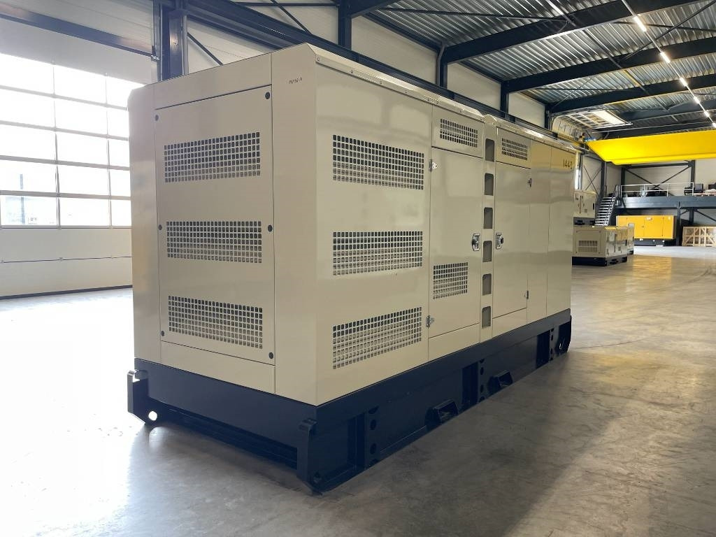 Iveco CR13TE3A - 440 kVA Generator - DPX-19796 - Áramfejlesztő: 4 kép. Iveco CR13TE3A - 440 kVA Generator - DPX-19796 - Áramfejlesztő: 4 kép.