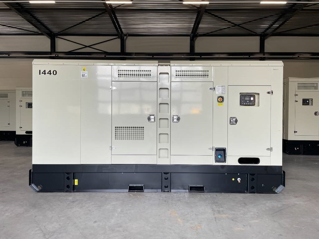 Iveco CR13TE3A - 440 kVA Generator - DPX-19796 - Áramfejlesztő: 1 kép. Iveco CR13TE3A - 440 kVA Generator - DPX-19796 - Áramfejlesztő: 1 kép.
