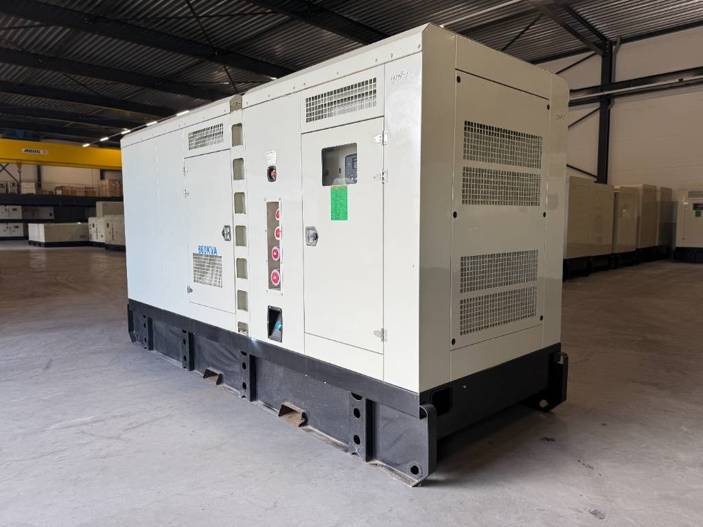 Iveco CR16TE1W - 660 kVA Generator - DPX-19798 - Áramfejlesztő: 5 kép. Iveco CR16TE1W - 660 kVA Generator - DPX-19798 - Áramfejlesztő: 5 kép.