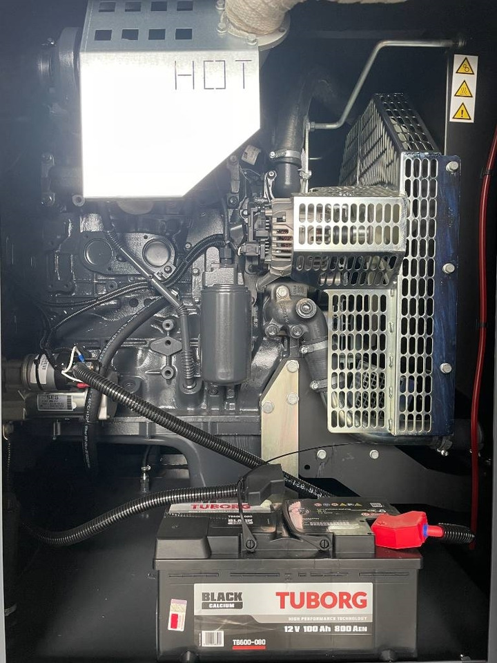 Új Áramfejlesztő Iveco NEF45SM3 - 85 kVA Generator - DPX-17551: 14 kép. Új Áramfejlesztő Iveco NEF45SM3 - 85 kVA Generator - DPX-17551: 14 kép.