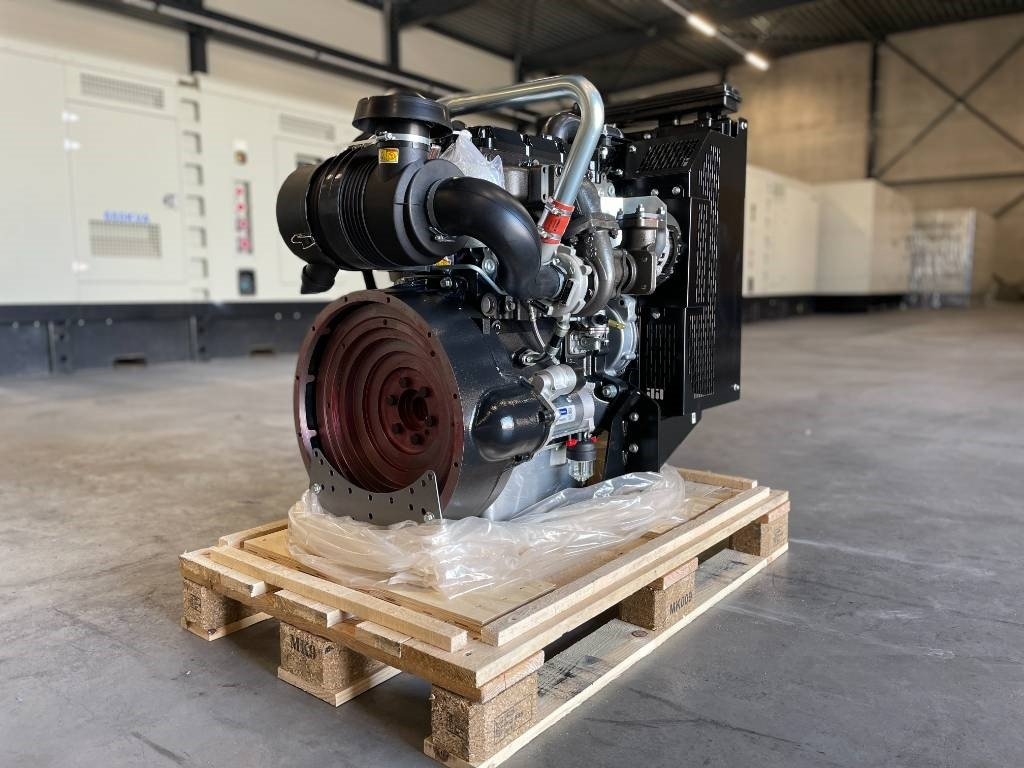 Perkins 1103A-33TG2 - Diesel Engine -New - Motor - Építőipari gépek: 2 kép. Perkins 1103A-33TG2 - Diesel Engine -New - Motor - Építőipari gépek: 2 kép.