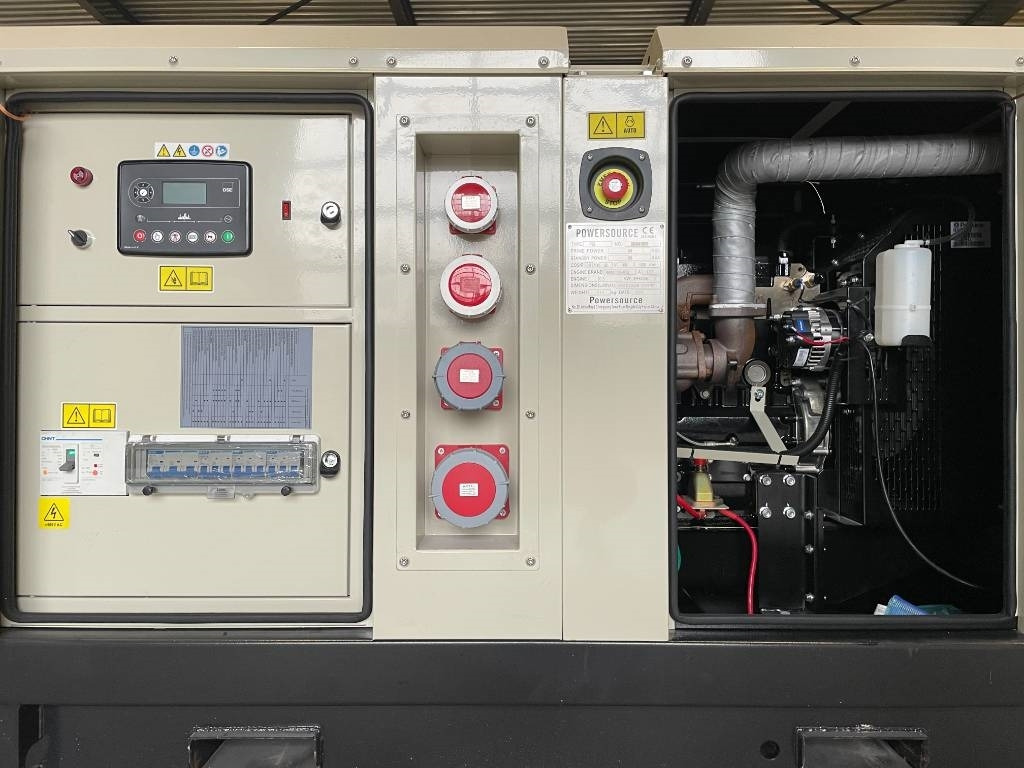 Perkins 1104A-44TG2 - 88 kVA Generator - DPX-19805 - Áramfejlesztő: 5 kép. Perkins 1104A-44TG2 - 88 kVA Generator - DPX-19805 - Áramfejlesztő: 5 kép.