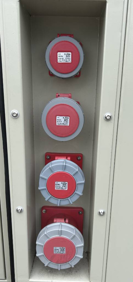 Perkins 1106A-70TG1 - 150 kVA Generator - DPX-19807 - Áramfejlesztő: 2 kép. Perkins 1106A-70TG1 - 150 kVA Generator - DPX-19807 - Áramfejlesztő: 2 kép.
