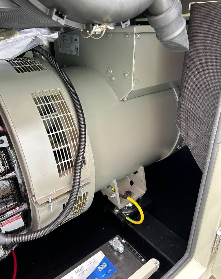 Perkins 1706A-E93TAG1 - 330 kVA Generator - DPX-19811 - Áramfejlesztő: 3 kép. Perkins 1706A-E93TAG1 - 330 kVA Generator - DPX-19811 - Áramfejlesztő: 3 kép.