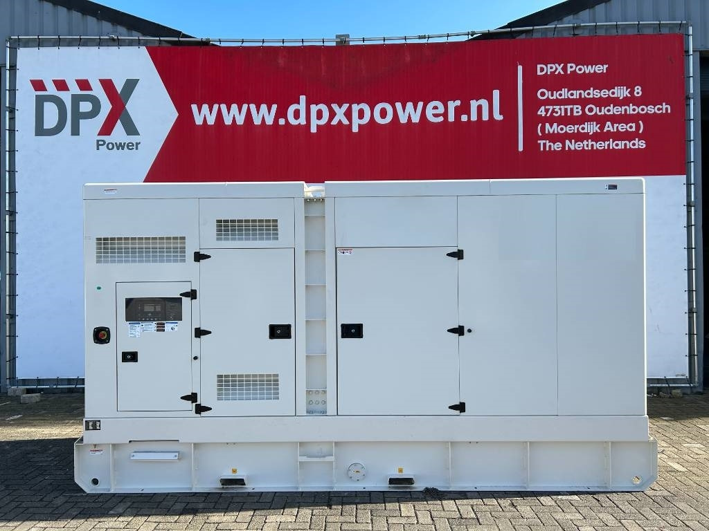 Perkins 2506C-E15TAG2 - 550 kVA Surplus genset - DPX-20019 - Áramfejlesztő: 1 kép. Perkins 2506C-E15TAG2 - 550 kVA Surplus genset - DPX-20019 - Áramfejlesztő: 1 kép.