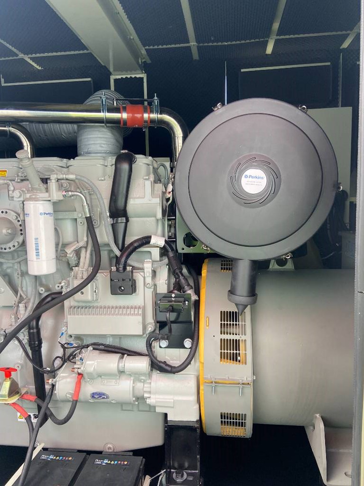Perkins 2806D-E18TAG1A - 700 kVA Generator - DPX-19816 - Áramfejlesztő: 2 kép. Perkins 2806D-E18TAG1A - 700 kVA Generator - DPX-19816 - Áramfejlesztő: 2 kép.