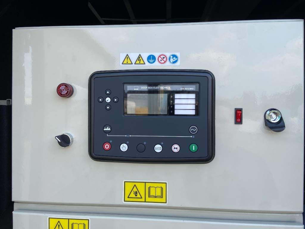 Perkins 4006-23TAG2A - 825 kVA Generator - DPX-19817 - Áramfejlesztő: 5 kép. Perkins 4006-23TAG2A - 825 kVA Generator - DPX-19817 - Áramfejlesztő: 5 kép.