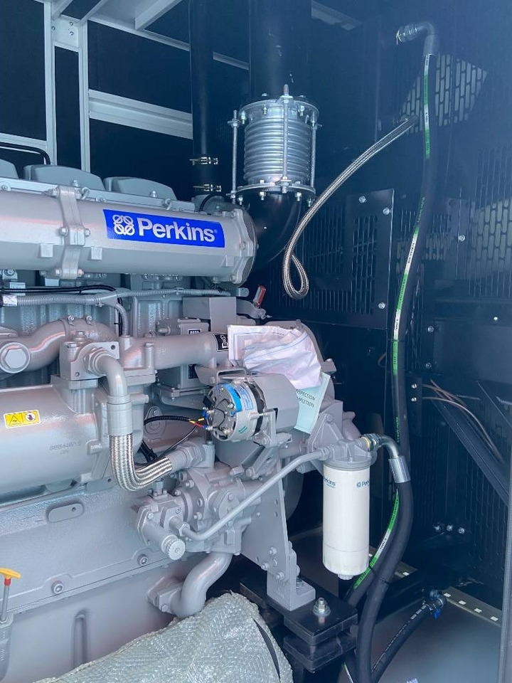 Perkins 4008TAG3 - 1.250 kVA Generator - DPX-21070 - Áramfejlesztő: 3 kép. Perkins 4008TAG3 - 1.250 kVA Generator - DPX-21070 - Áramfejlesztő: 3 kép.