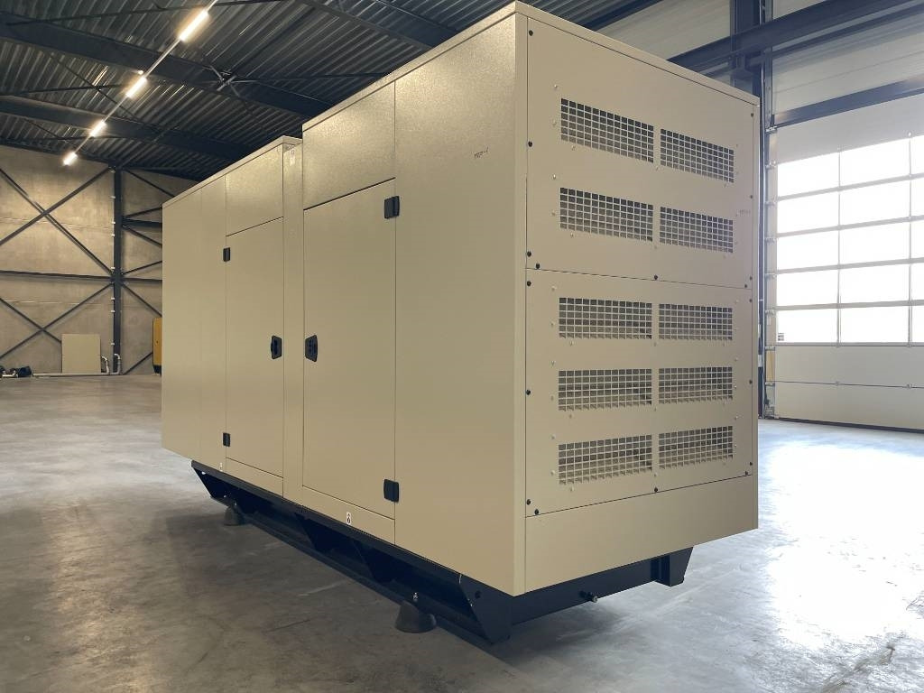 Volvo TAD1341GE - 350 kVA Generator - DPX-18878 - Áramfejlesztő: 3 kép. Volvo TAD1341GE - 350 kVA Generator - DPX-18878 - Áramfejlesztő: 3 kép.