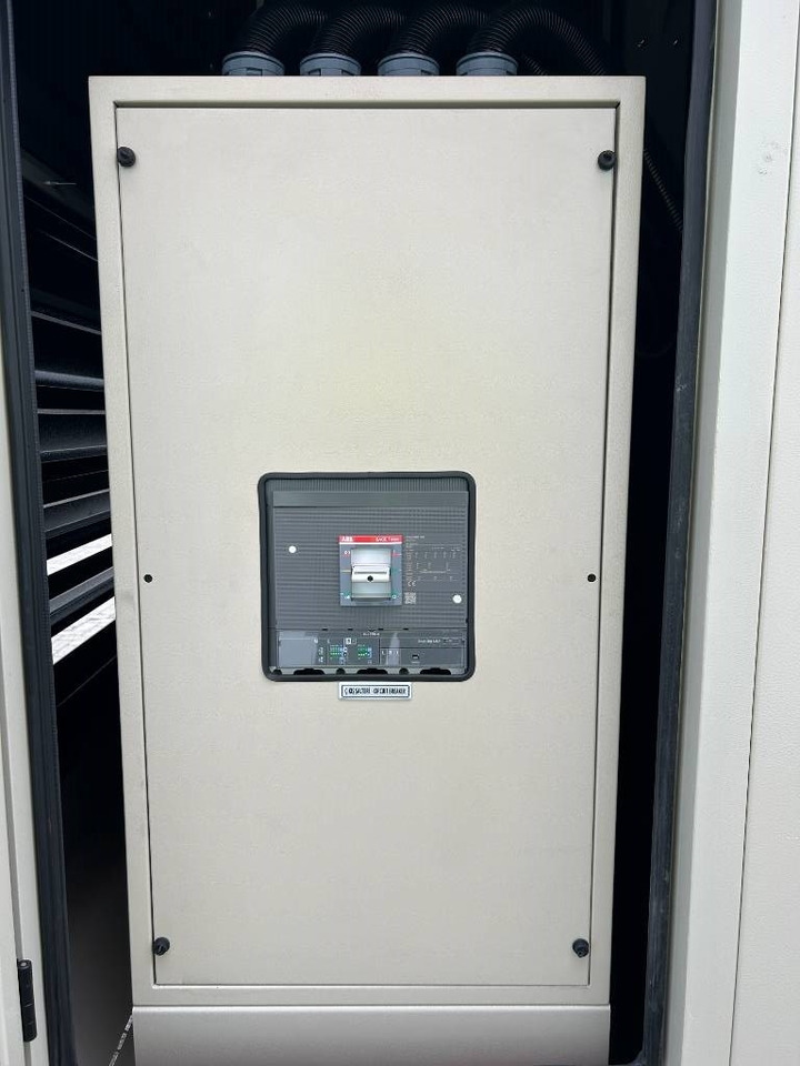 Volvo TAD1642GE - 650 kVA Generator - DPX-18884 - Áramfejlesztő: 5 kép. Volvo TAD1642GE - 650 kVA Generator - DPX-18884 - Áramfejlesztő: 5 kép.