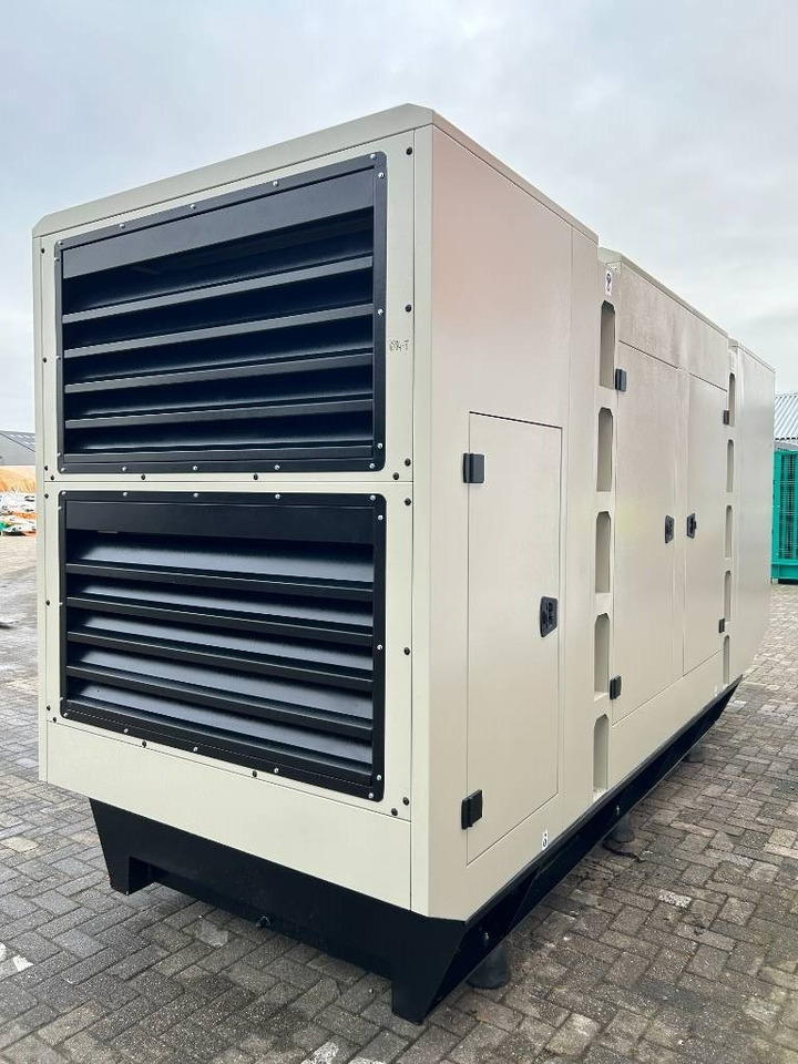 Volvo TAD1642GE - 650 kVA Generator - DPX-18884 - Áramfejlesztő: 3 kép. Volvo TAD1642GE - 650 kVA Generator - DPX-18884 - Áramfejlesztő: 3 kép.