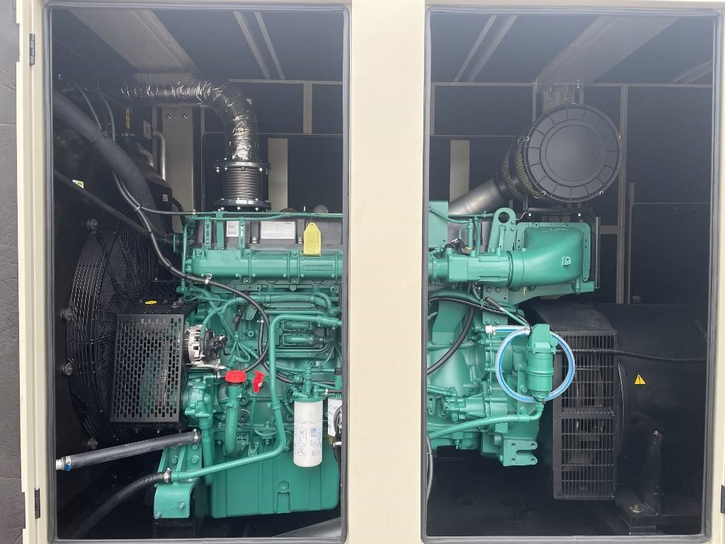 Volvo TWD1645GE - 770 kVA Generator - DPX-18885 - Áramfejlesztő: 5 kép. Volvo TWD1645GE - 770 kVA Generator - DPX-18885 - Áramfejlesztő: 5 kép.