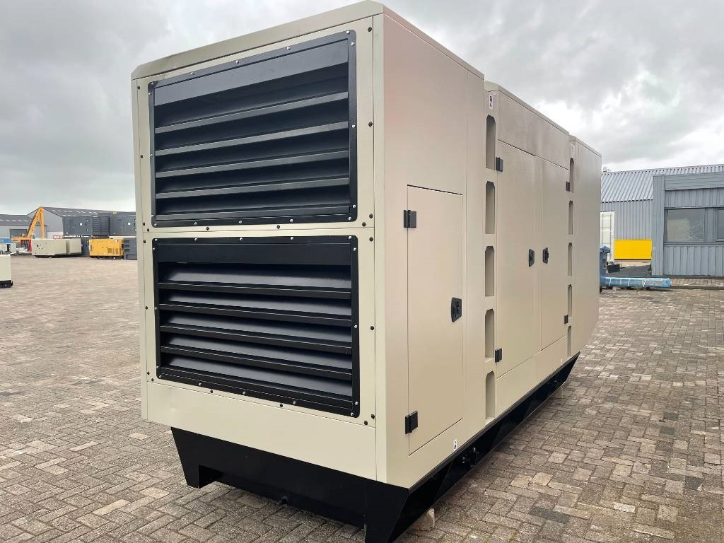 Volvo TWD1645GE - 770 kVA Generator - DPX-18885 - Áramfejlesztő: 3 kép. Volvo TWD1645GE - 770 kVA Generator - DPX-18885 - Áramfejlesztő: 3 kép.