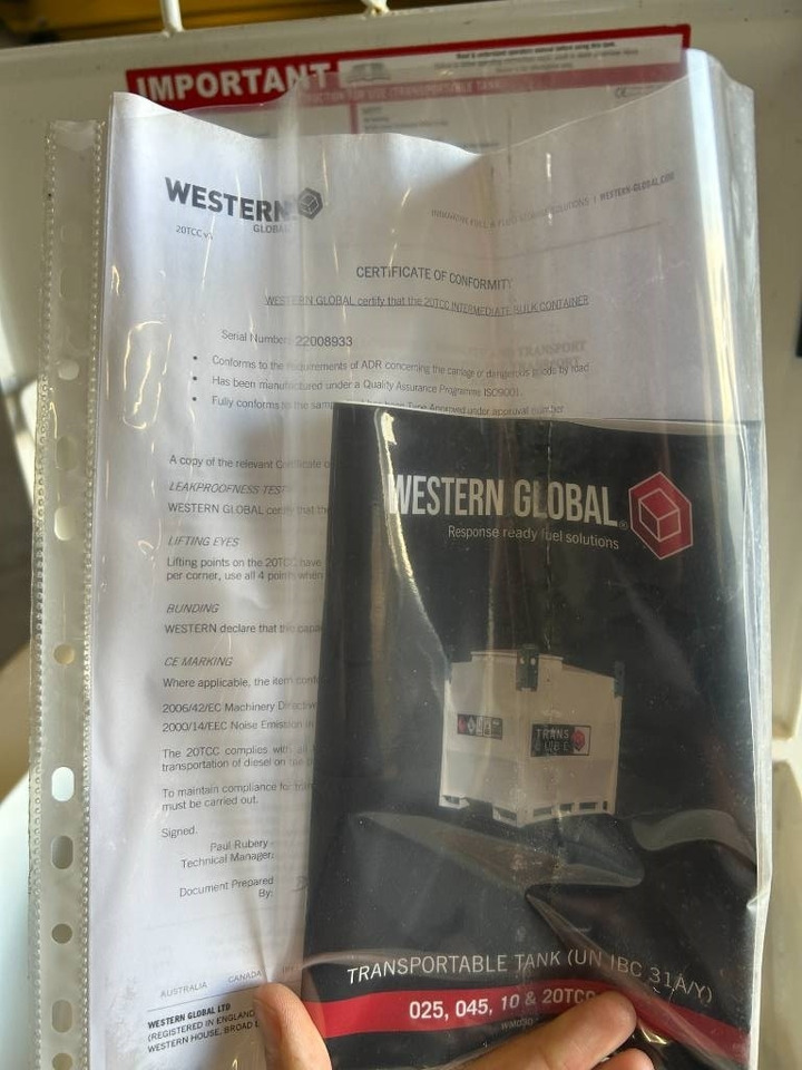 Western Global 20TCC - 2.000 Liter Diesel Tank - DPX-25083 - Tároló tartály: 5 kép. Western Global 20TCC - 2.000 Liter Diesel Tank - DPX-25083 - Tároló tartály: 5 kép.