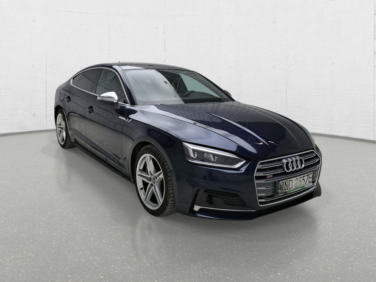 AUDI S5 LIFTBACK - Autó: 1 kép. AUDI S5 LIFTBACK - Autó: 1 kép.