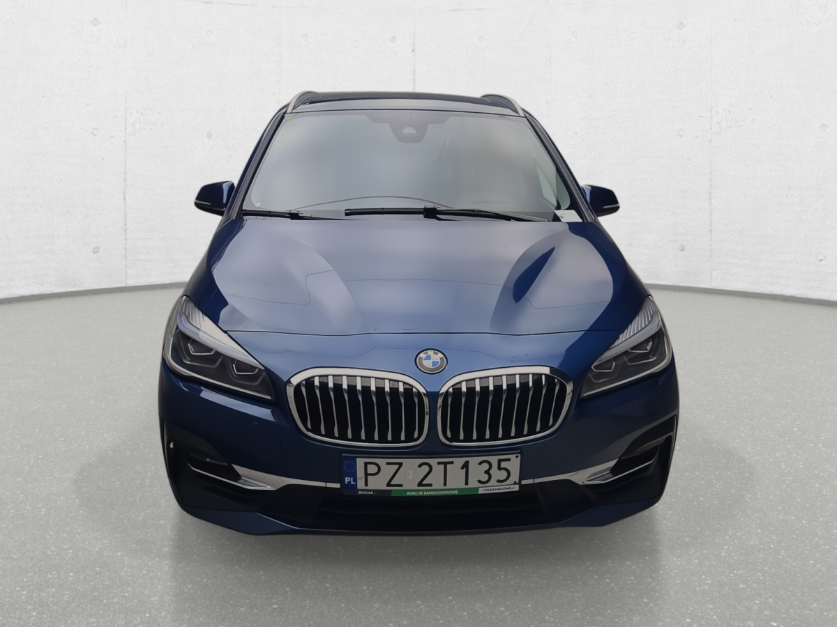 BMW 218D XDRIVE GRAN TOURER VAN - Autó: 3 kép. BMW 218D XDRIVE GRAN TOURER VAN - Autó: 3 kép.