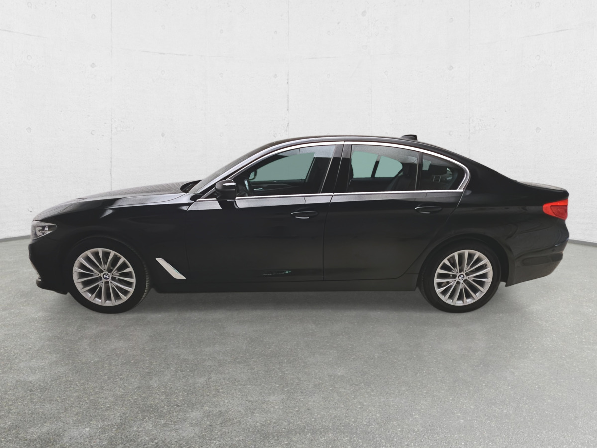 BMW 518D SEDAN - Autó: 5 kép. BMW 518D SEDAN - Autó: 5 kép.