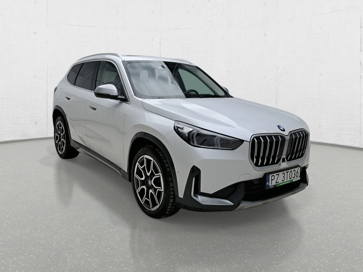 BMW X1 XDRIVE20D SUV - Terepjáró/ SUV: 1 kép. BMW X1 XDRIVE20D SUV - Terepjáró/ SUV: 1 kép.