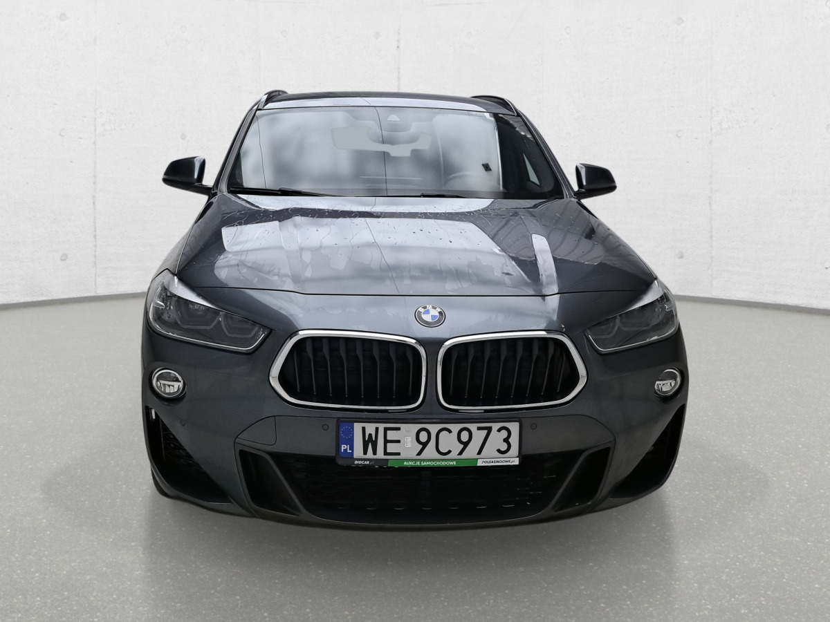 BMW X2 XDRIVE20D SUV - Terepjáró/ SUV: 3 kép. BMW X2 XDRIVE20D SUV - Terepjáró/ SUV: 3 kép.