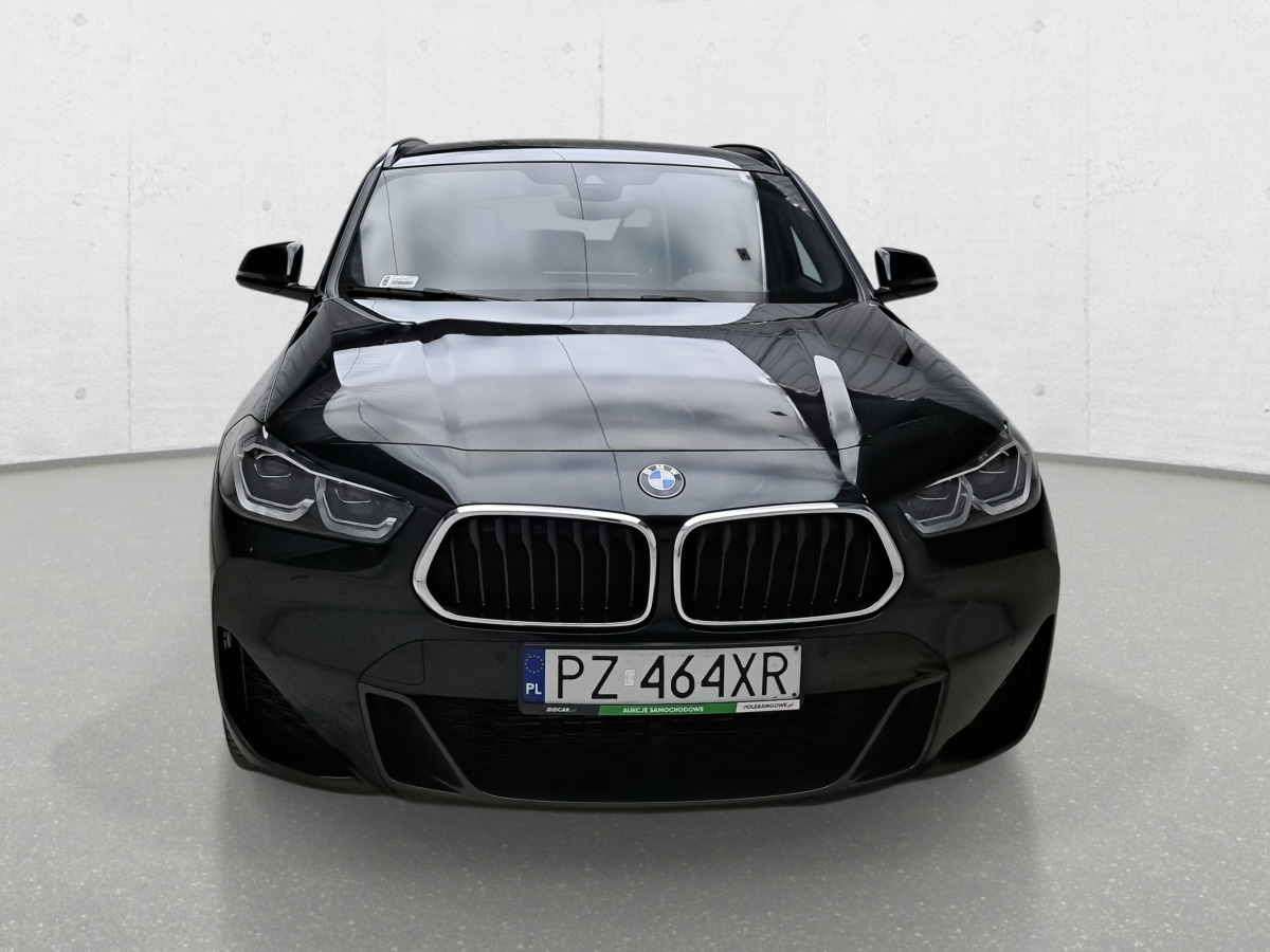 BMW X2 XDRIVE20D SUV - Terepjáró/ SUV: 3 kép. BMW X2 XDRIVE20D SUV - Terepjáró/ SUV: 3 kép.