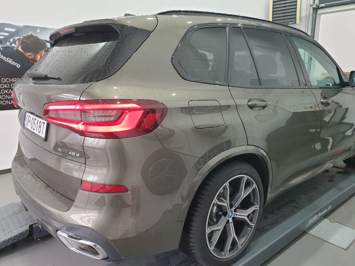 BMW X5 xDrive45e aut SUV - Terepjáró/ SUV: 3 kép. BMW X5 xDrive45e aut SUV - Terepjáró/ SUV: 3 kép.