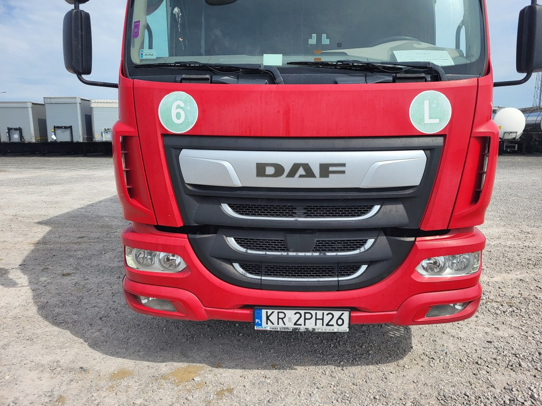 DAF LF SOLÓWKA - Ponyvás teherautó: 3 kép. DAF LF SOLÓWKA - Ponyvás teherautó: 3 kép.