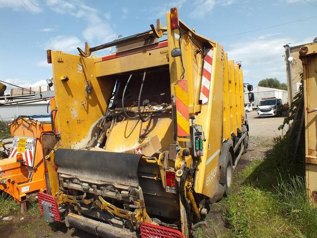 DAF LF WYWÓZ ŚMIECI - Szemetesautó: 4 kép. DAF LF WYWÓZ ŚMIECI - Szemetesautó: 4 kép.