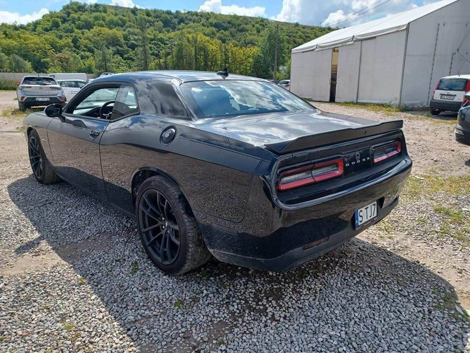 DODGE CHALLENGER COUPE - Autó: 3 kép. DODGE CHALLENGER COUPE - Autó: 3 kép.
