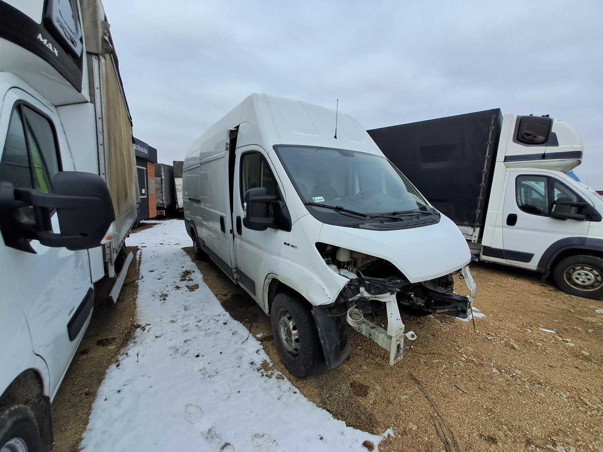 FIAT DUCATO FURGON BLASZAK - Furgon: 1 kép. FIAT DUCATO FURGON BLASZAK - Furgon: 1 kép.