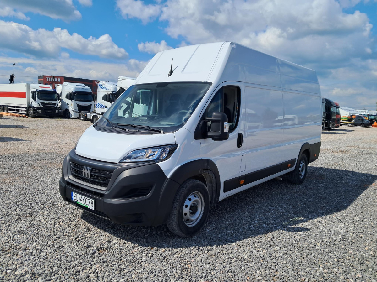 FIAT DUCATO FURGON BLASZAK - Furgon: 3 kép. FIAT DUCATO FURGON BLASZAK - Furgon: 3 kép.