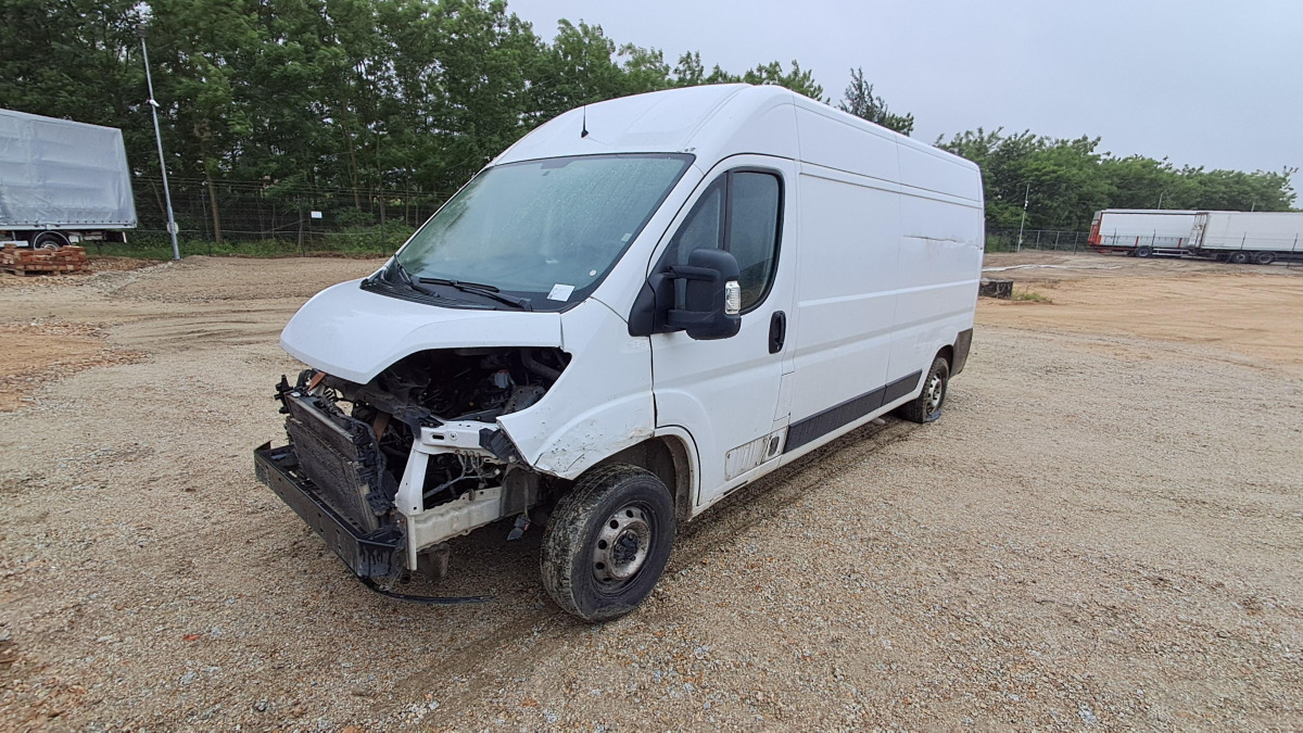 FIAT DUCATO FURGON BLASZAK - Furgon: 2 kép. FIAT DUCATO FURGON BLASZAK - Furgon: 2 kép.