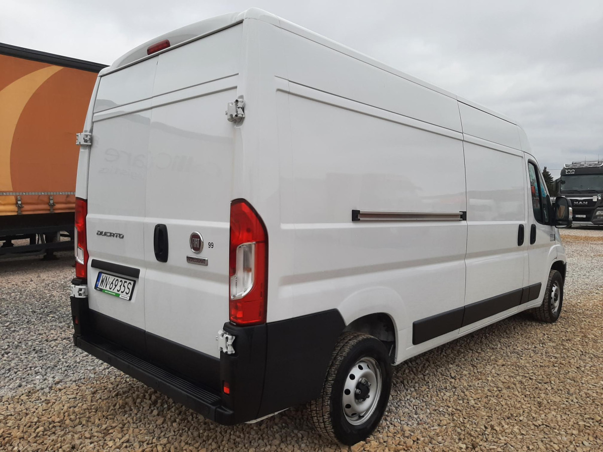 FIAT DUCATO FURGON BLASZAK - Furgon: 4 kép. FIAT DUCATO FURGON BLASZAK - Furgon: 4 kép.