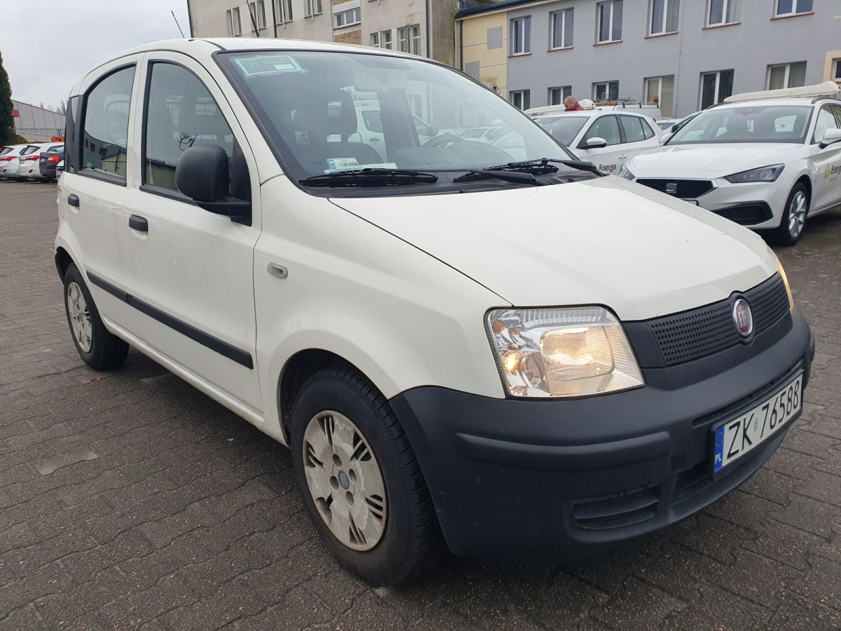 FIAT PANDA HATCHBACK - Hatchback: 1 kép. FIAT PANDA HATCHBACK - Hatchback: 1 kép.