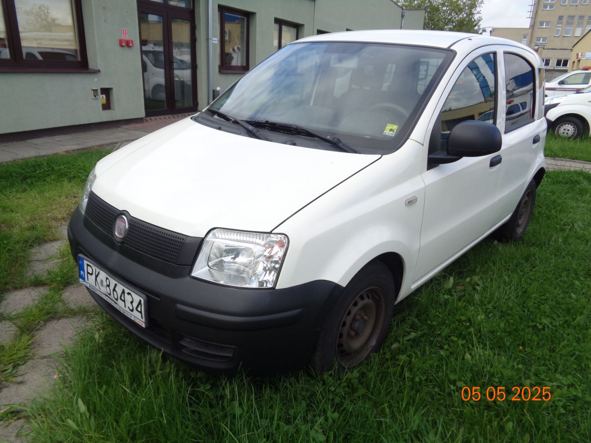 FIAT PANDA VAN HATCHBACK - Autó: 2 kép. FIAT PANDA VAN HATCHBACK - Autó: 2 kép.