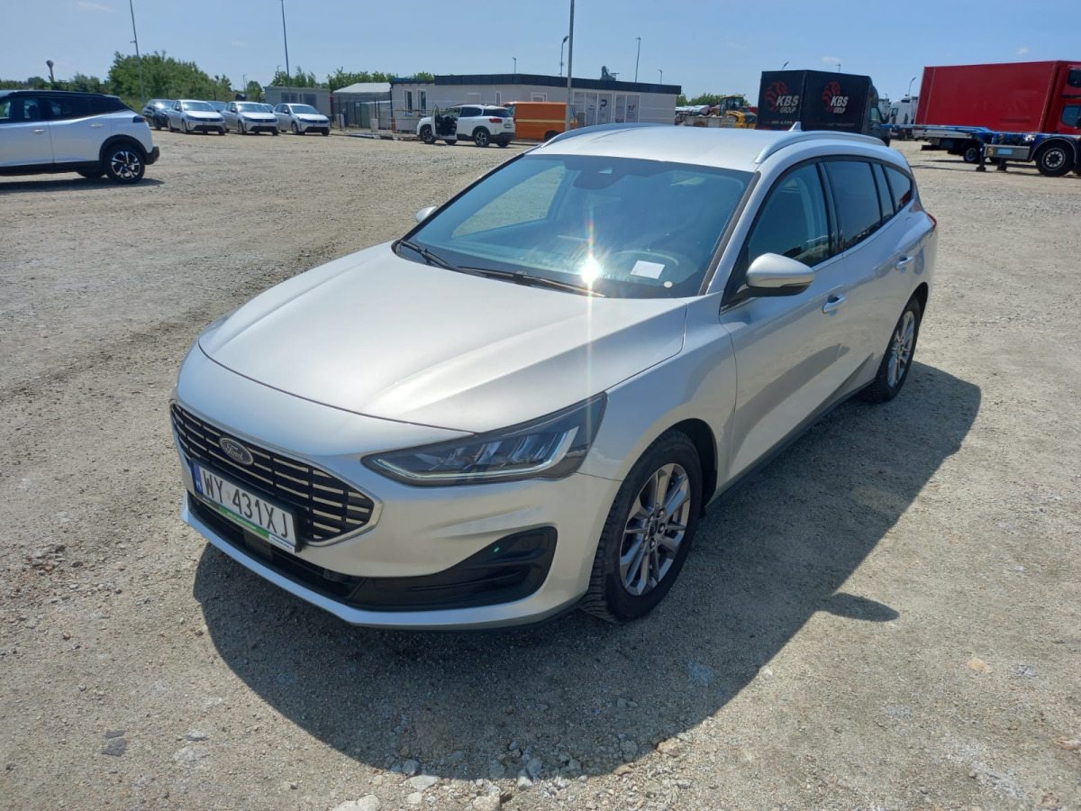 FORD FOCUS KOMBI - Autó: 3 kép. FORD FOCUS KOMBI - Autó: 3 kép.