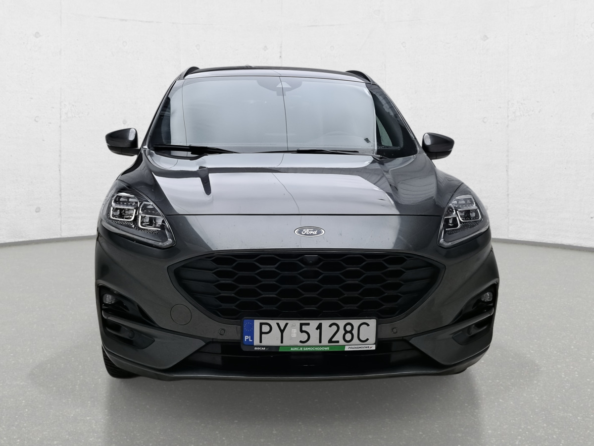 FORD KUGA SUV - Terepjáró/ SUV: 3 kép. FORD KUGA SUV - Terepjáró/ SUV: 3 kép.