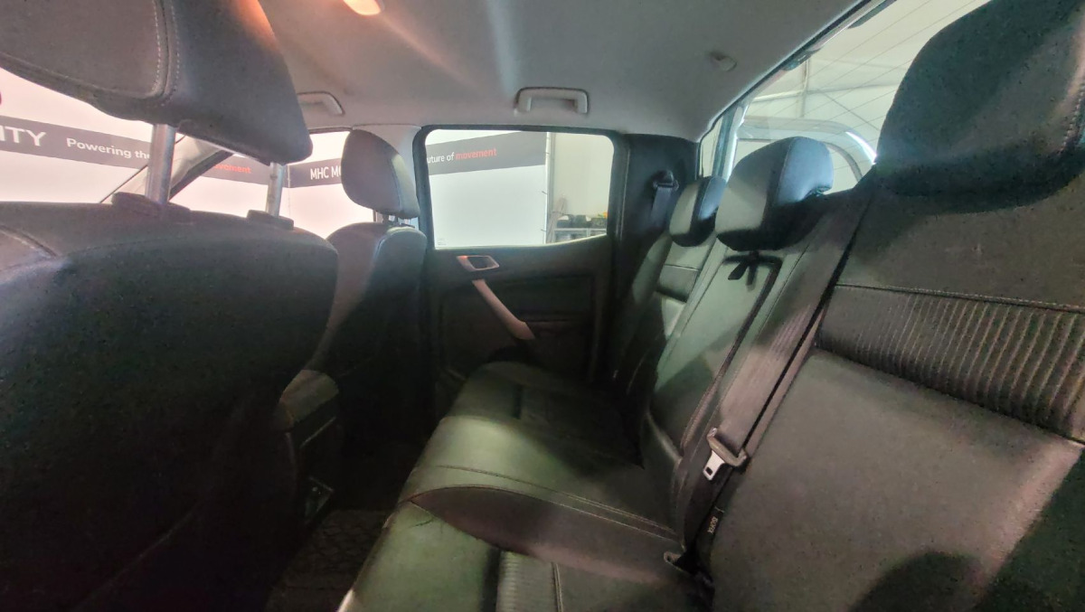 Pickup FORD RANGER PICK-UP: 11 kép.