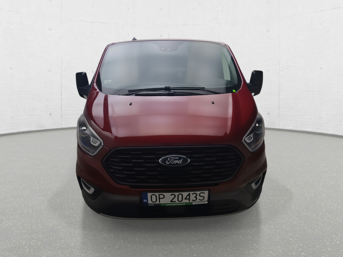 FORD TOURNEO CUSTOM VAN - Autó: 3 kép. FORD TOURNEO CUSTOM VAN - Autó: 3 kép.