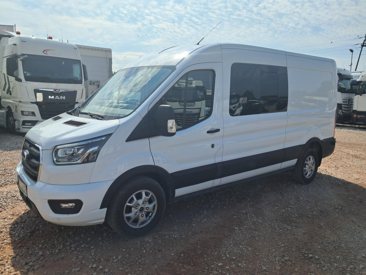FORD TRANSIT BRYGADÓWKA - Duplakabinos kisteherautó: 3 kép. FORD TRANSIT BRYGADÓWKA - Duplakabinos kisteherautó: 3 kép.