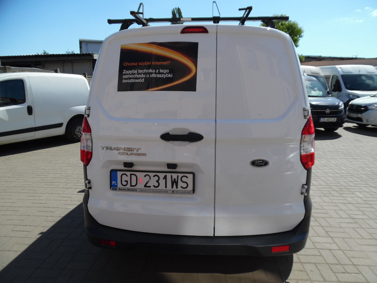 FORD TRANSIT COURIER FURGON BLASZAK - Furgon: 4 kép. FORD TRANSIT COURIER FURGON BLASZAK - Furgon: 4 kép.