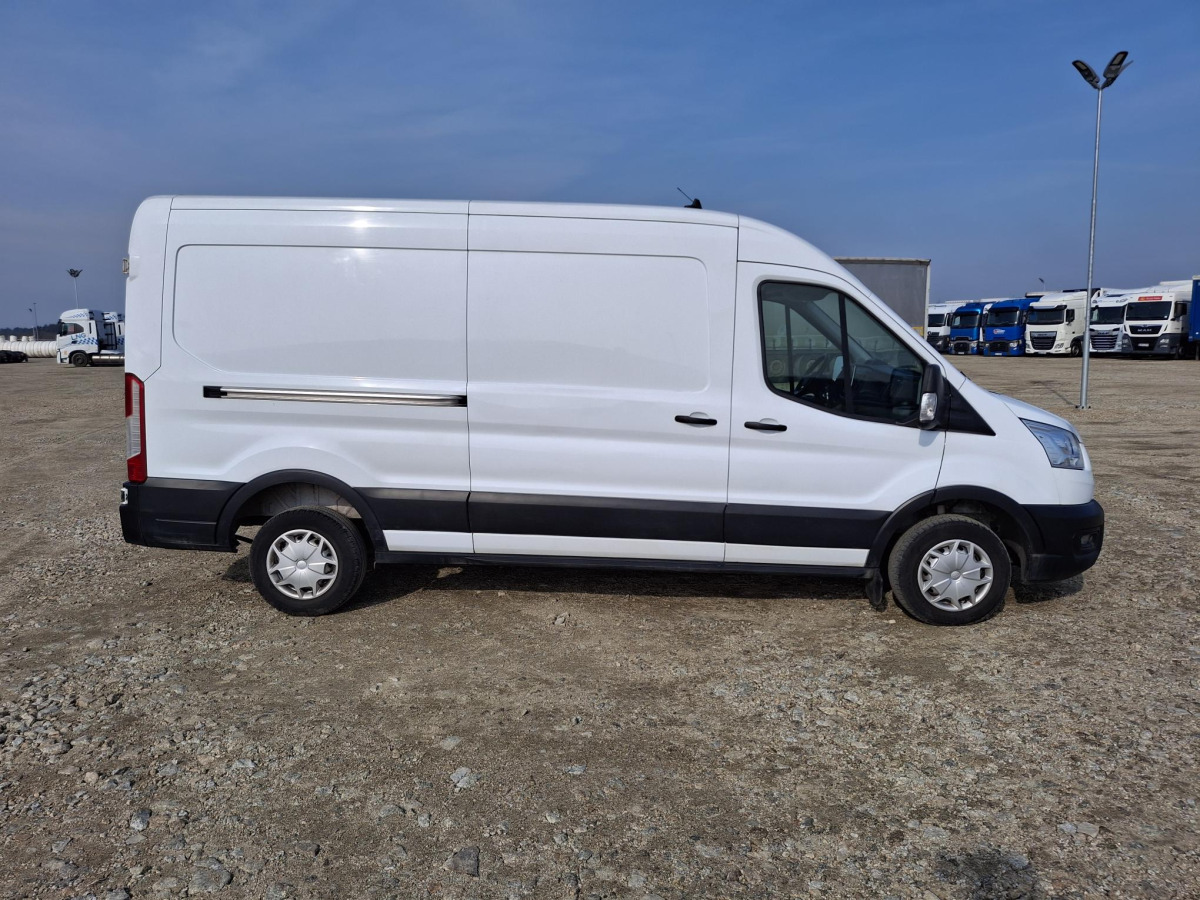 FORD TRANSIT FURGON BLASZAK - Furgon: 5 kép. FORD TRANSIT FURGON BLASZAK - Furgon: 5 kép.