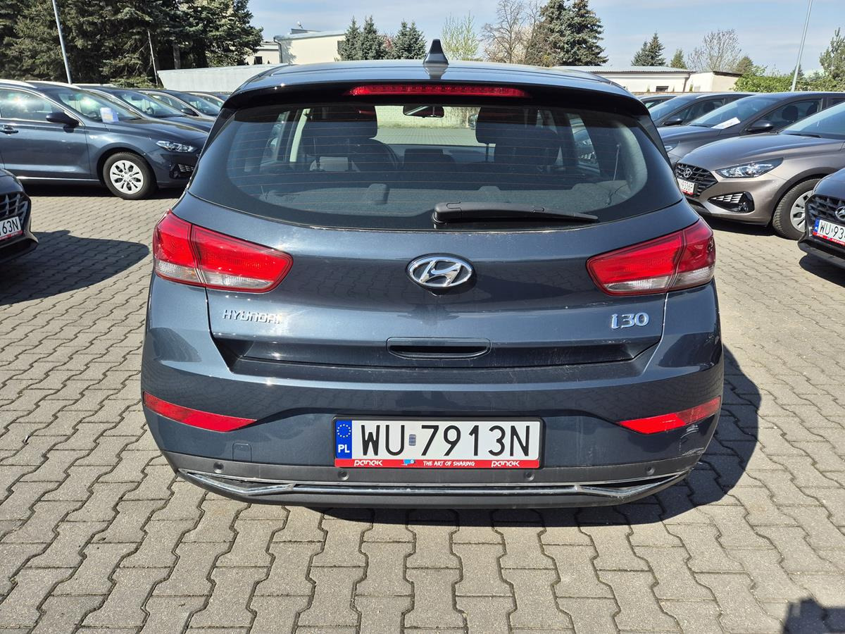 HYUNDAI I30 HATCHBACK - Hatchback: 5 kép. HYUNDAI I30 HATCHBACK - Hatchback: 5 kép.