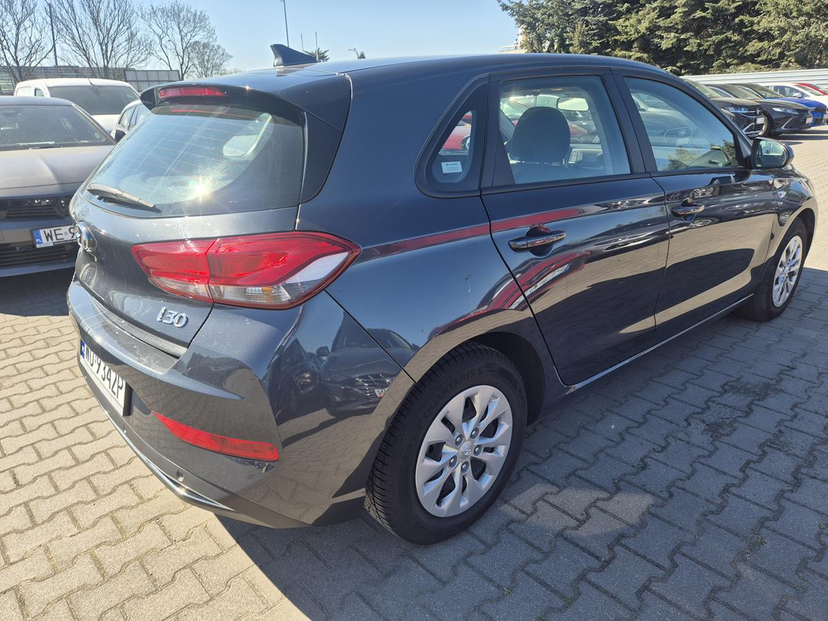 HYUNDAI I30 HATCHBACK - Hatchback: 4 kép. HYUNDAI I30 HATCHBACK - Hatchback: 4 kép.
