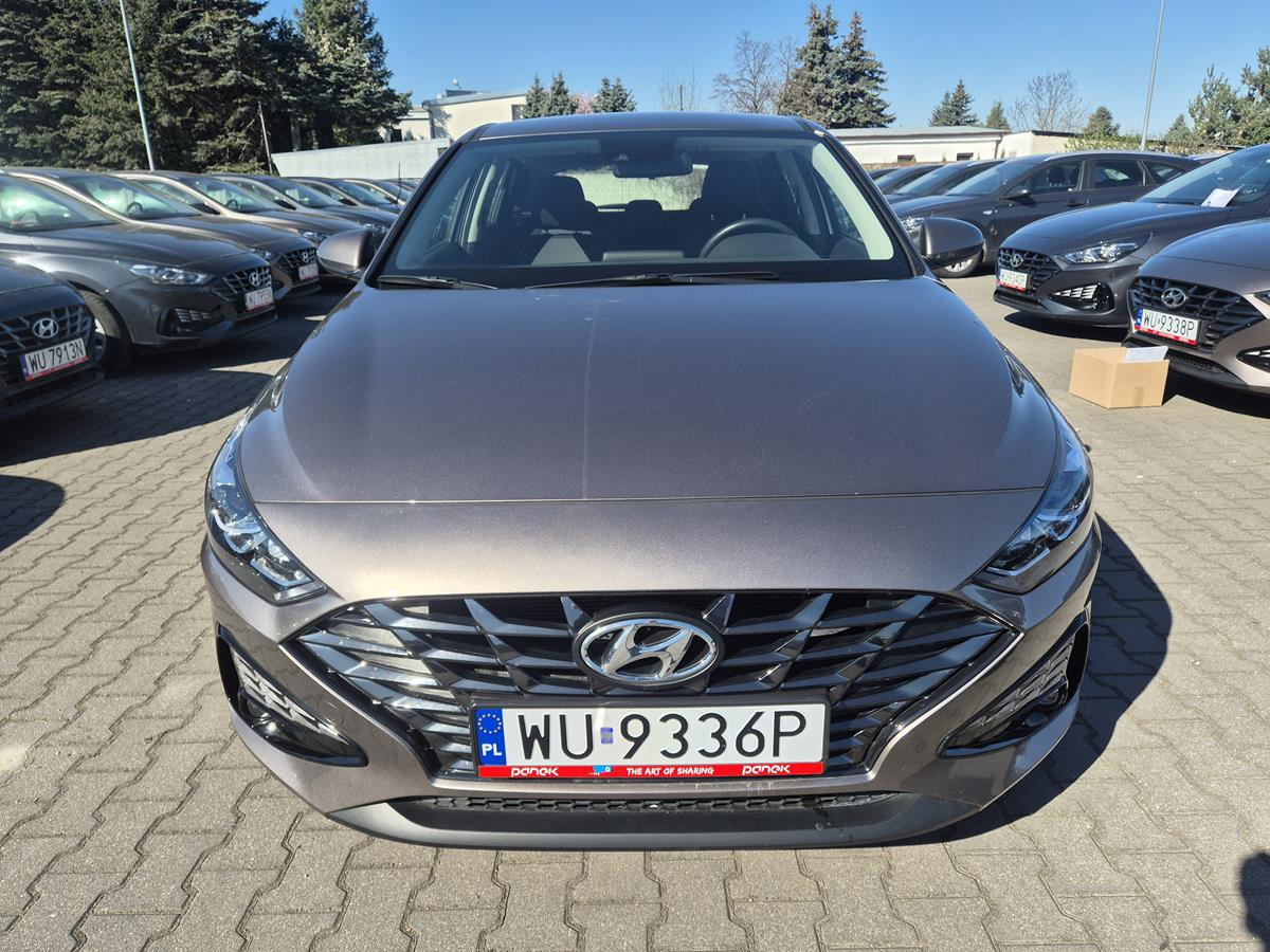 HYUNDAI I30 HATCHBACK - Hatchback: 3 kép. HYUNDAI I30 HATCHBACK - Hatchback: 3 kép.
