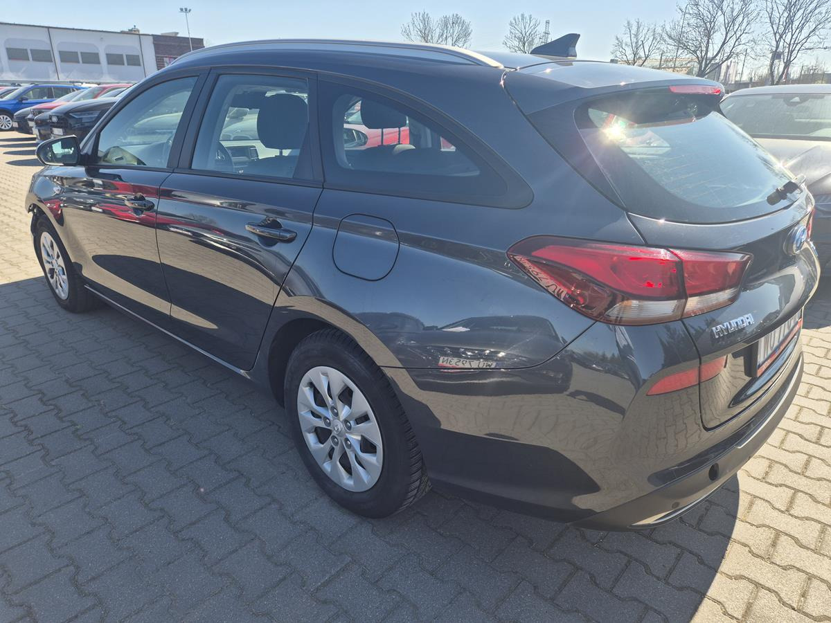 HYUNDAI I30 KOMBI - Autó: 4 kép. HYUNDAI I30 KOMBI - Autó: 4 kép.