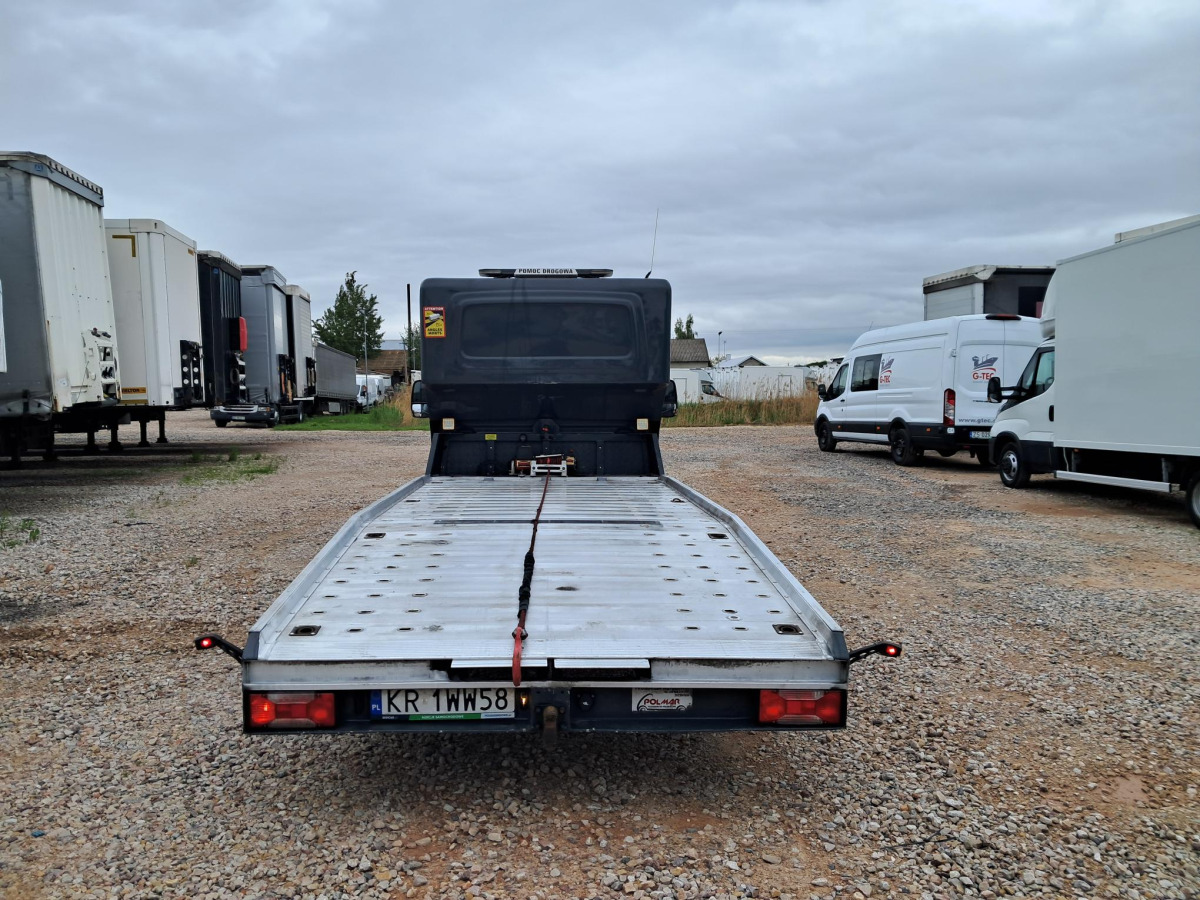 IVECO 35S18 AUTOLAWETA - Vontató: 5 kép. IVECO 35S18 AUTOLAWETA - Vontató: 5 kép.