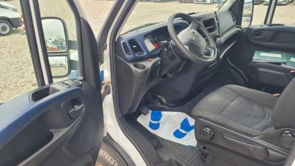 IVECO DAILY KONTENER - Dobozos kisteherautó: 5 kép. IVECO DAILY KONTENER - Dobozos kisteherautó: 5 kép.