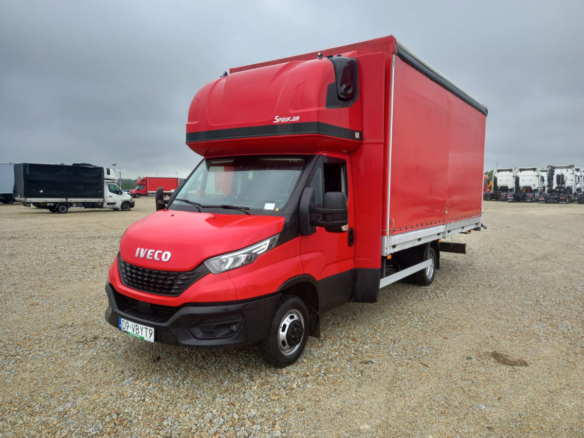 IVECO/JUSAM STANISŁAWJURKOWSKI 50C18/JU06 PLANDEKA - Ponyvás kisteherautó: 2 kép. IVECO/JUSAM STANISŁAWJURKOWSKI 50C18/JU06 PLANDEKA - Ponyvás kisteherautó: 2 kép.