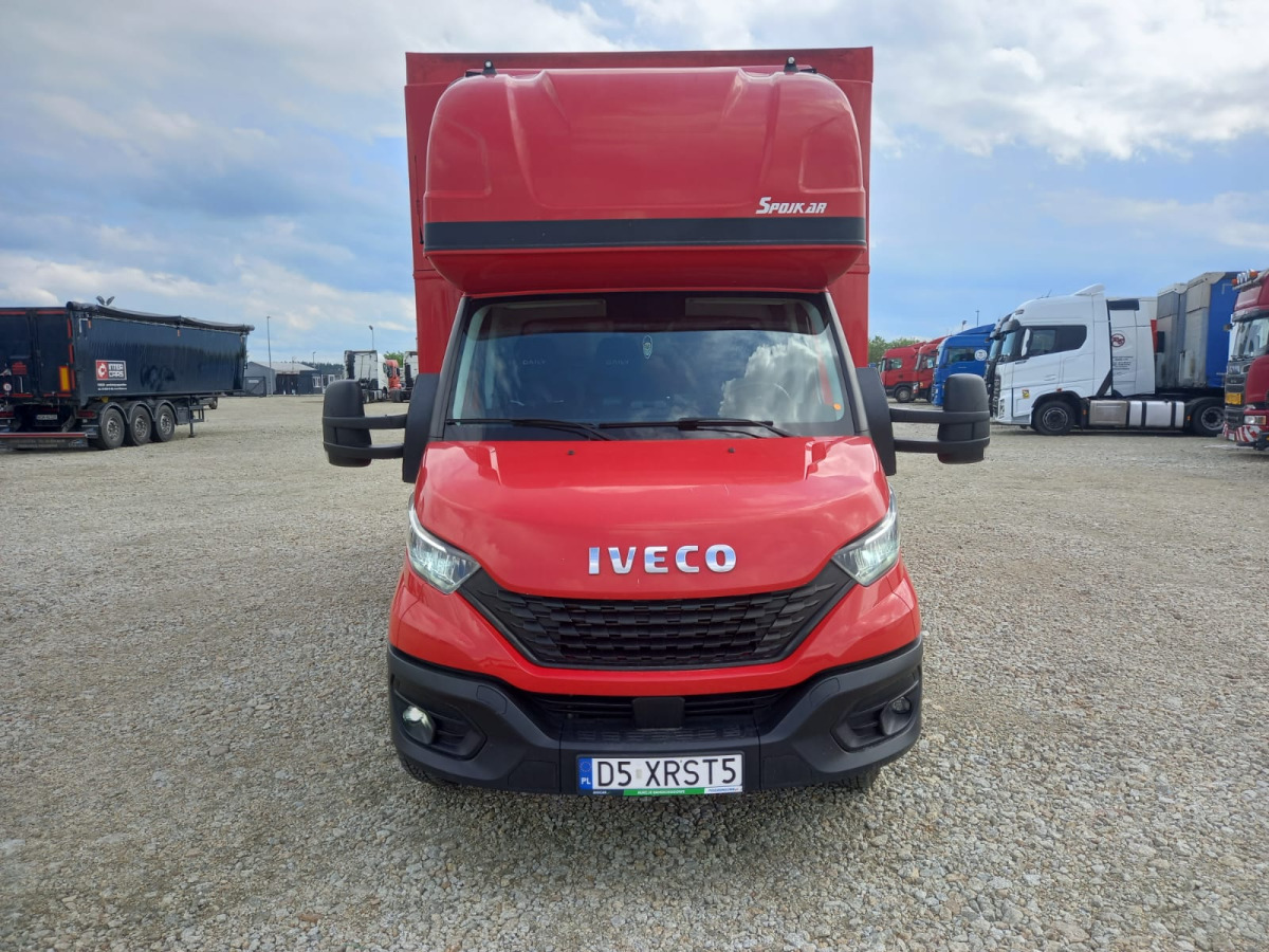 IVECO/JUSAM STANISŁAWJURKOWSKI 50C18/JU06 PLANDEKA - Ponyvás kisteherautó: 2 kép. IVECO/JUSAM STANISŁAWJURKOWSKI 50C18/JU06 PLANDEKA - Ponyvás kisteherautó: 2 kép.