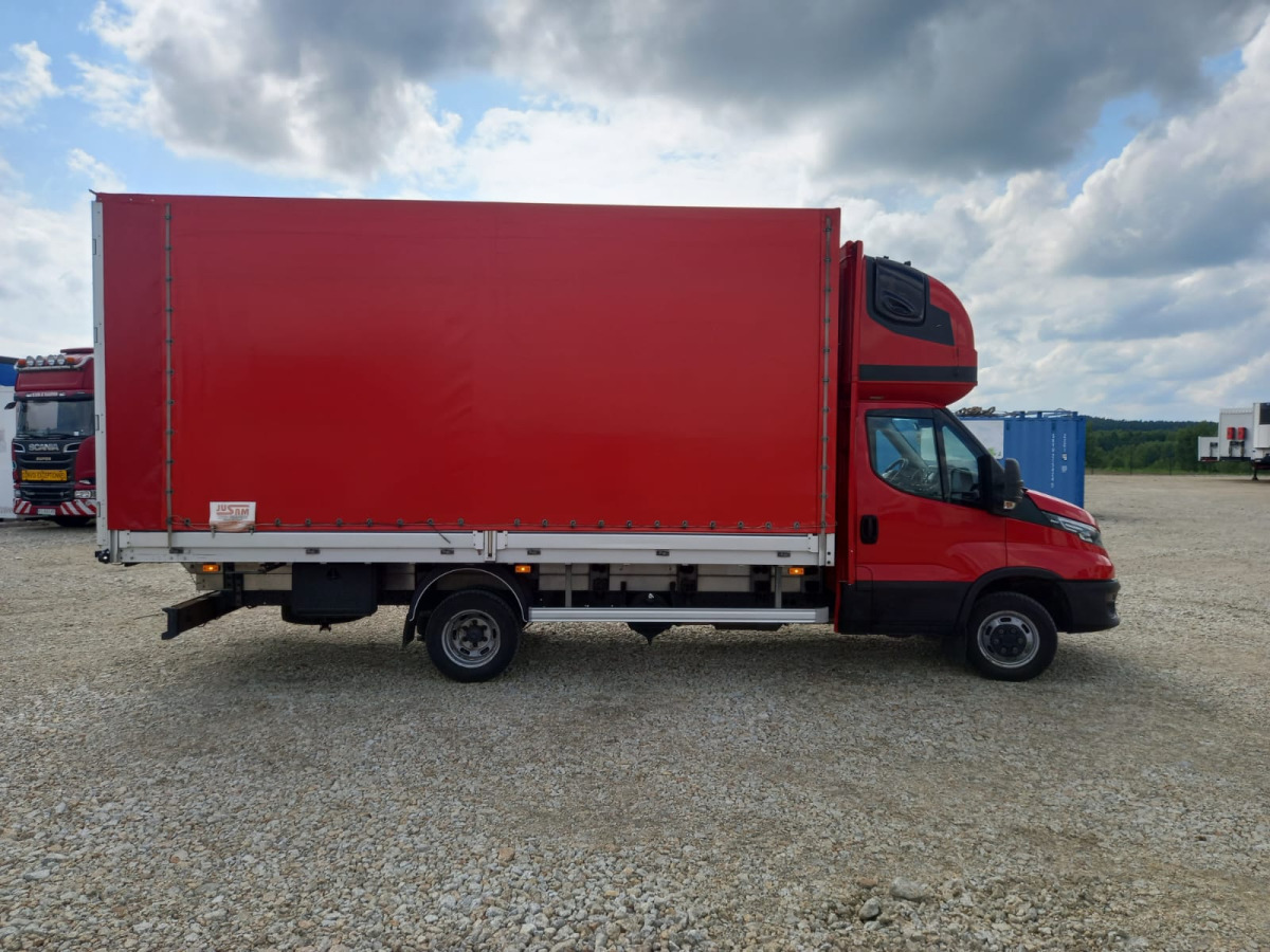 IVECO/JUSAM STANISŁAWJURKOWSKI 50C18/JU06 PLANDEKA - Ponyvás kisteherautó: 4 kép. IVECO/JUSAM STANISŁAWJURKOWSKI 50C18/JU06 PLANDEKA - Ponyvás kisteherautó: 4 kép.